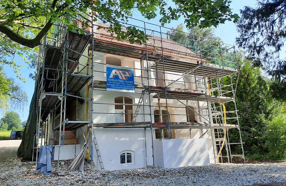 Gerüstbau an Haus im Raum Rosenheim und Traunstein